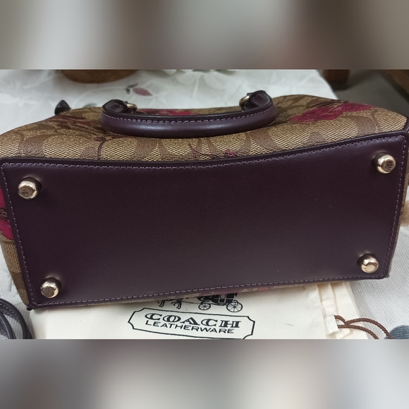 Authentic Coach Mini Surrey Carryall:Signature Canvas in Victorian Floral Print - Picture 7 of 15